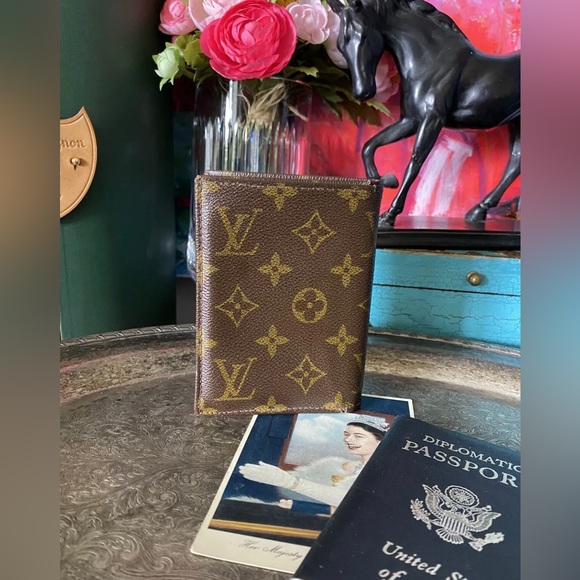 Ultra RARE Vintage LOUIS VUITTON LV Monogram Billfold Designer Wallet Accessory - Picture 3 of 12